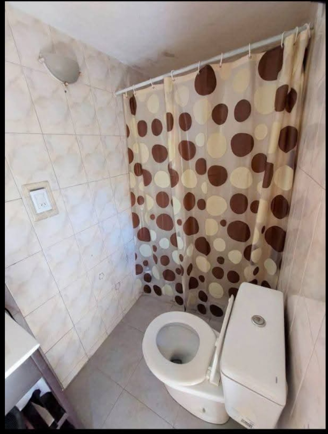 1000668574