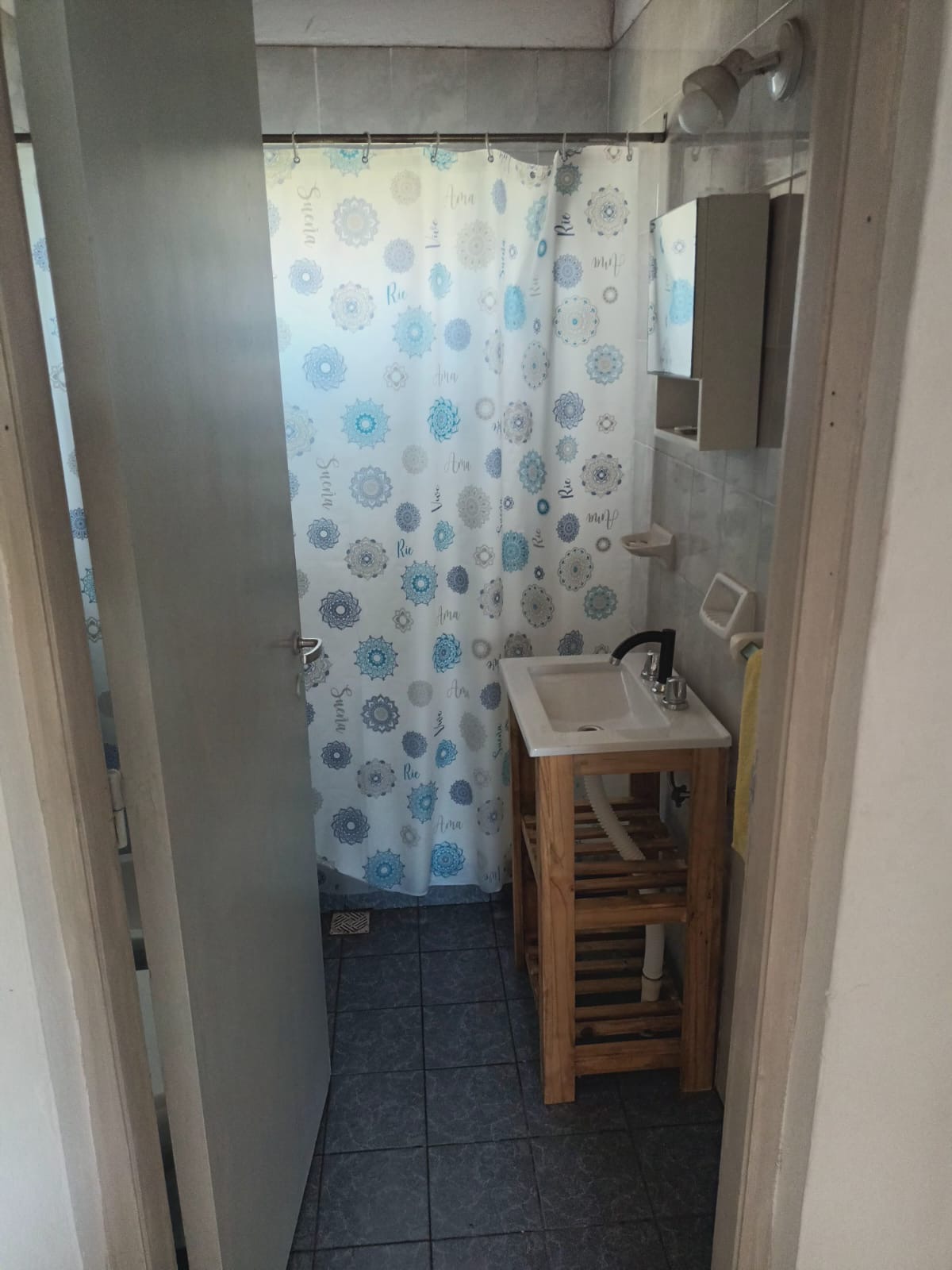 e54f78c3-123b-4062-80d4-0c190f80e02f