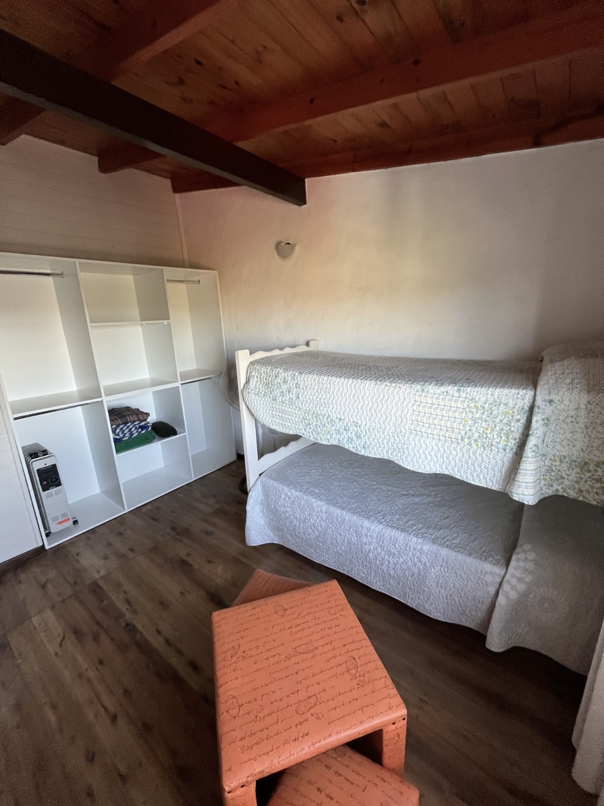 ef6abbe5-5204-4e73-8ec8-a4ad917bdd2b