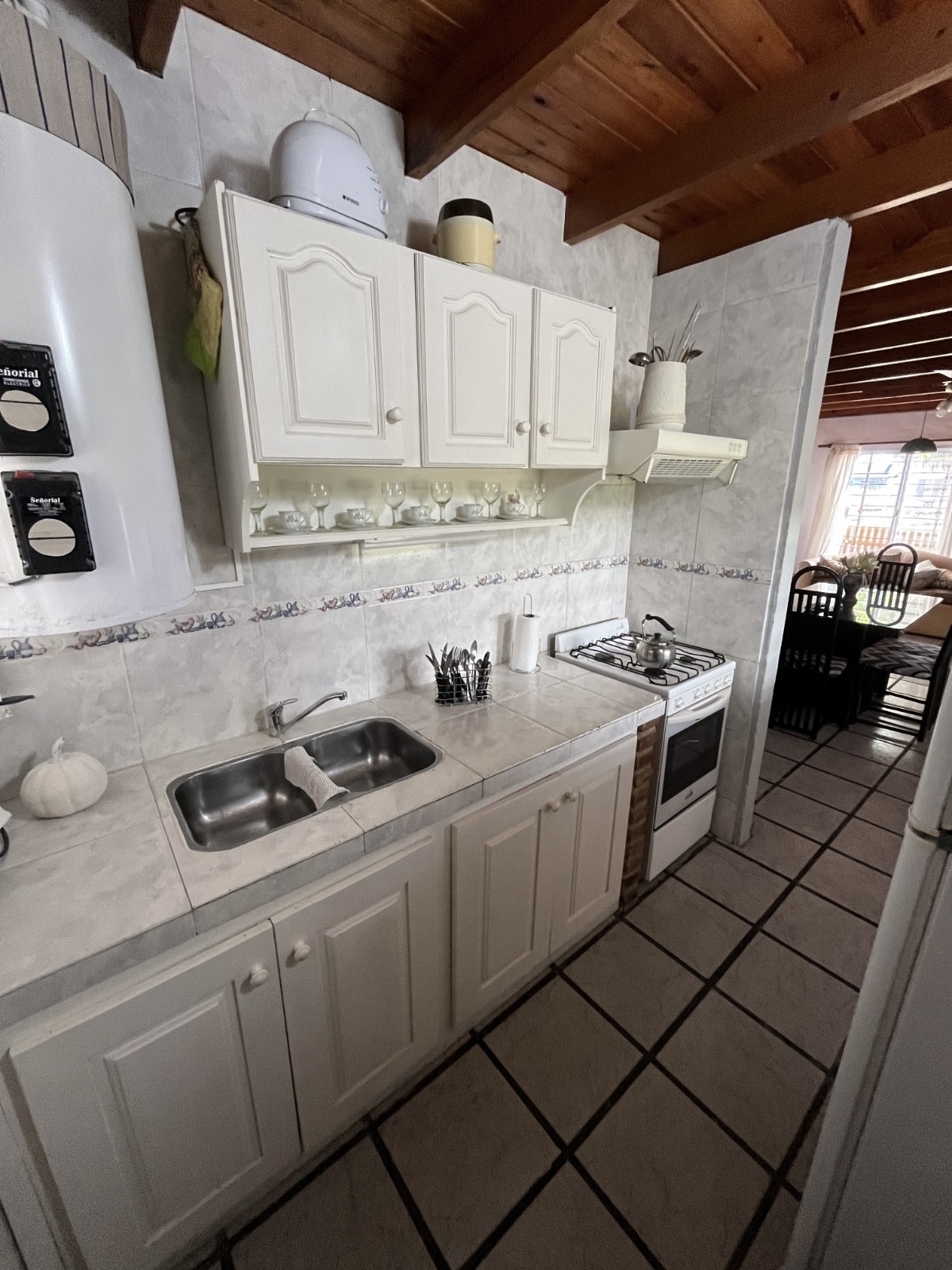 b03abb0c-c61d-4a01-ba40-e709d61a9fde