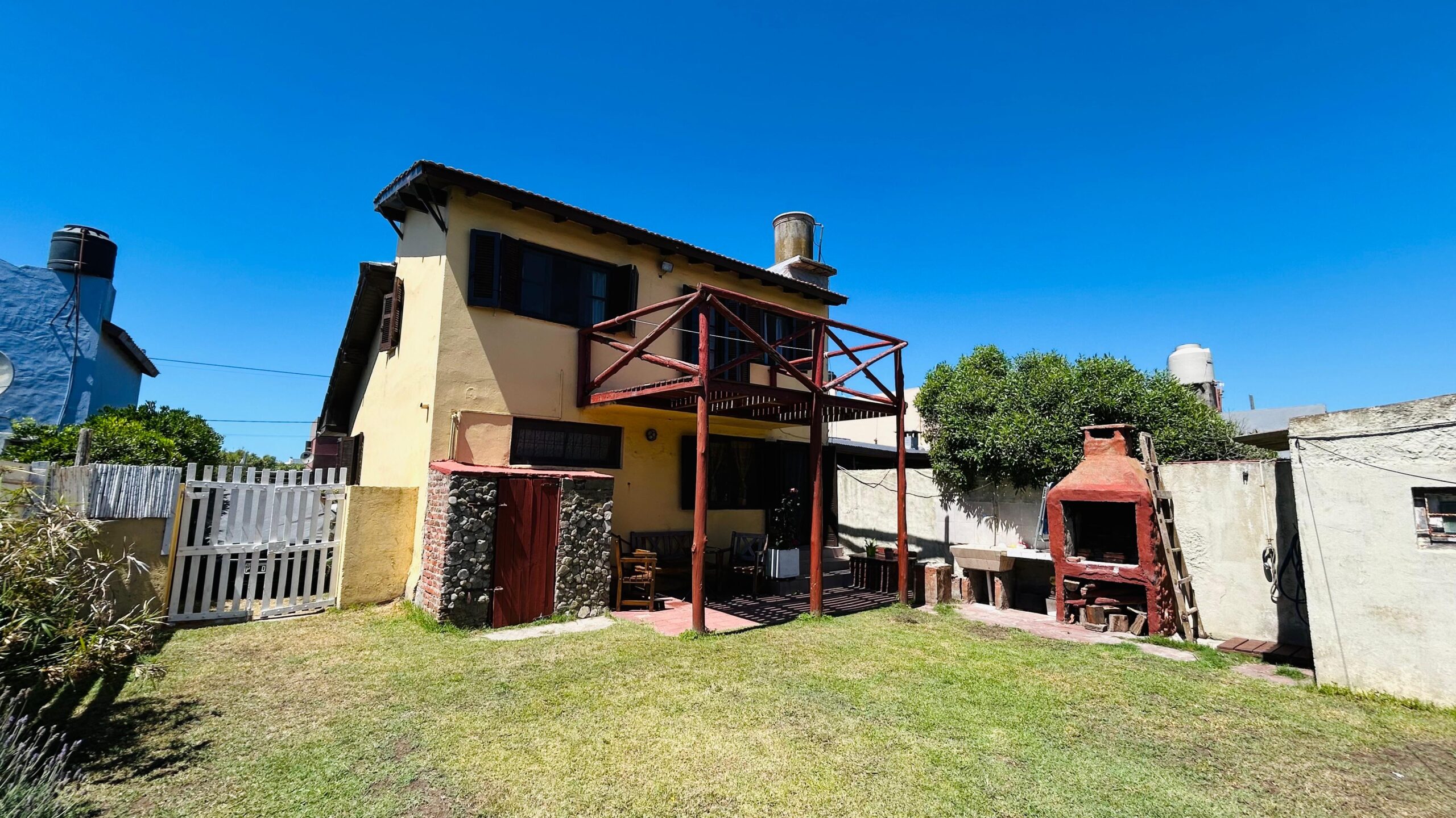 0f33a939-acaa-4e7e-92f4-84cb84394c23